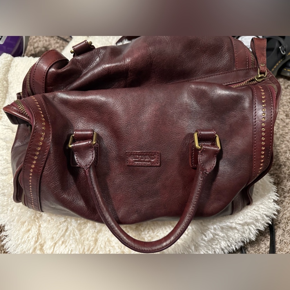 OLD TREND Deep Red Leather Handbag